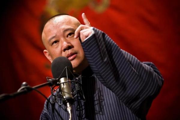 Pelawak senior China, Guo Degang, berada dalam pemeriksaan otoritas lokal menyusul aksinya yang diduga mempelesetkan lagu nasional