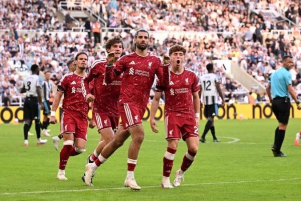 Dominik Szoboszlai menjadi pahlawan Liverpool setelah mencetak gol penalti pada menit ke-99 saat menghadapi Newcastle United.