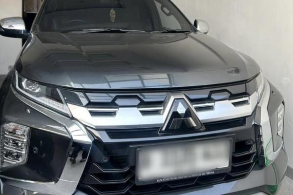 KPKmenyita satu unit mobil merek Mitsubishi Pajero dari Anggota DPRD Kota Bengkulu, Vinna Ledy.