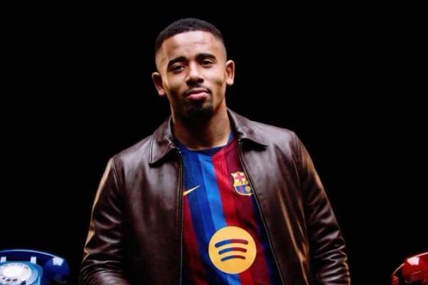 Gabriel Jesus mengungkapkan bahwa dirinya rela menerima pemotongan gaji demi mewujudkan impian bergabung dengan Barcelona.