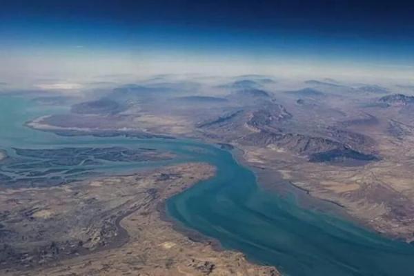 Iran dilaporkan telah menyusun rencana mendalam untuk menargetkan jaringan kabel komunikasi bawah laut di kawasan Teluk