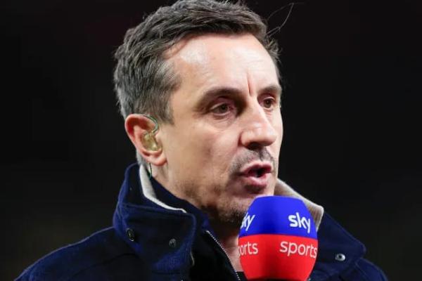 Kebobolan tujuh gol hanya dalam tiga laga awal Premier League memicu gelombang kritik pedas terhadap lini pertahanan Chelsea.