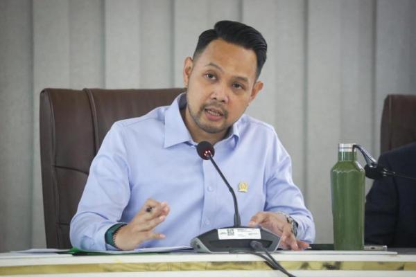Legislator PKB menindak tegas pihak-pihak yang sengaja menaikkan harga masker secara tidak wajar di tengah situasi bencana.