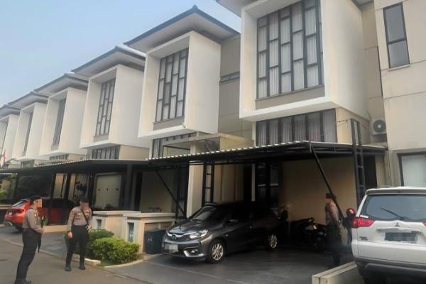 KPK memeriksa Direktur PT Cahaya Mas Cemerlang (CMC) Eko Yusanto sebagai saksi dalam pengembangan kasus suap proyek di Pemkab Rejang Lebong.