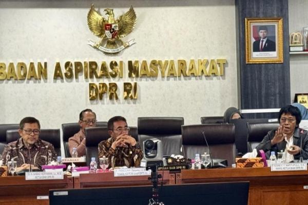 BAM DPR RI berkomitmen untuk mengawal aspirasi ini dan kami dijadwalkan akan segera turun langsung ke Jambi untuk melakukan investigasi dan mediasi di lapangan.