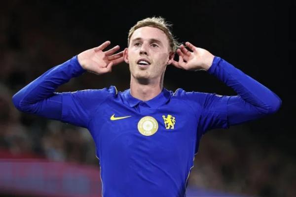 Cole Palmer mencatatkan rekor impresif bersama Chelsea usai menyumbang asis untuk gol penyama kedudukan yang dicetak Joao Pedro