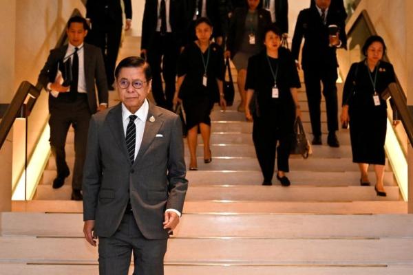 Pemerintah Thailand menuding Kamboja sengaja berpura-pura bertindak sebagai korban (playing victim) dalam sengketa klaim sumber daya maritim