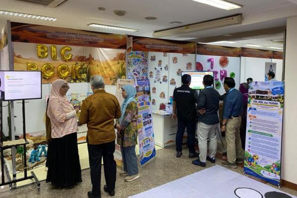 Universitas Terbuka (UT) menyelenggarakan Gelar Hasil Riset dan Inovasi Pendidikan Jarak Jauh (Galeri PJJ) di UTCC, Kampus UT Pusat, Tangerang Selatan