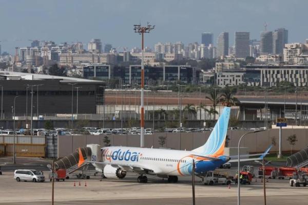 Benjamin Netanyahu memuji kapten jet Flydubai sebagai "pahlawan sejati" usai menyelamatkan 174 nyawa penumpang di dalam pesawat.