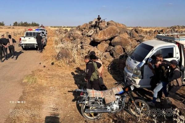Aparat keamanan Suriah membekuk tiga orang yang diduga sebagai anggota sel yang berafiliasi dengan kelompok Hizbullah di Provinsi Daraa, wilayah selatan Suriah.