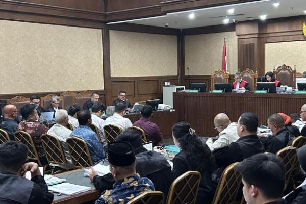 Uang tersebut dikumpulkan dari Penyelenggara Ibadah Haji Khusus (PIHK) yang berada di bawah naungan Himpuh.