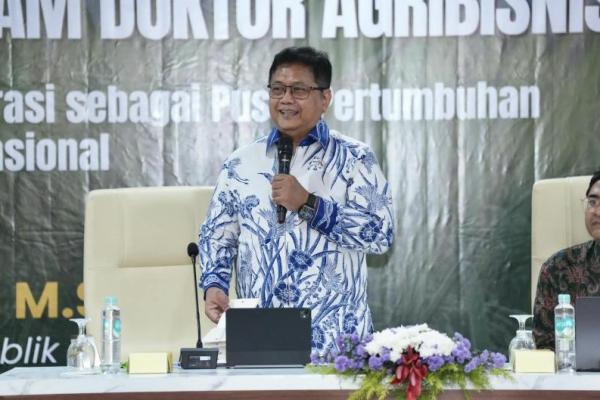 Di sinilah Viva Yoga menyebut transmigrasi berperan serta untuk untuk mengentaskan kemiskinan dan meningkatkan kesejahteraan
