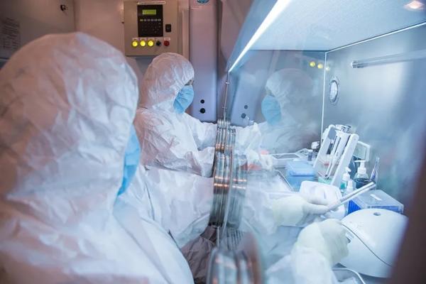 Permintaan yang diajukan AS dan WHO mencuat di tengah kekhawatiran internasional atas dugaan penularan pes paru (pneumonic plague) dari salah satu lab Rusia.