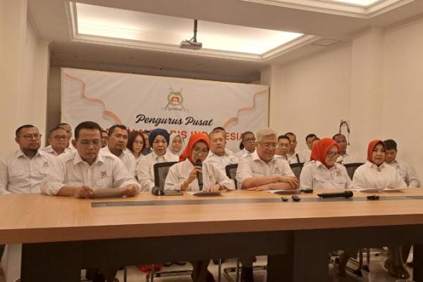 PP INI meminta seluruh anggota tetap tenang dan solid di tengah dinamika hukum, menjelang pelaksanaan Kongres XXIV Ikatan Notaris Indonesia di Semarang