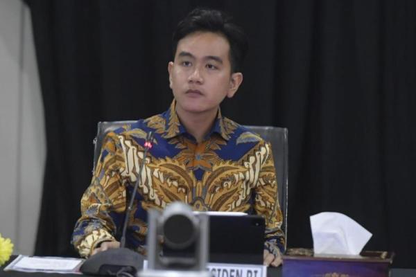 Wacana pemakzulan Wakil Presiden (Wapres) Gibran Rakabuming Raka kembali menjadi perbincangan politik
