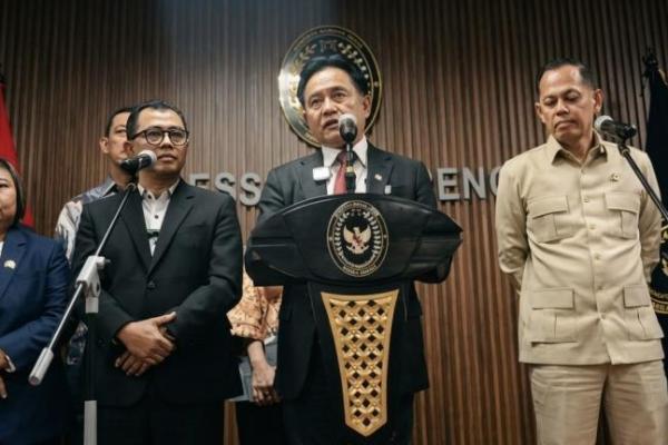 Kondisi tersebut turut berdampak pada buruknya pelayanan kesehatan, pemenuhan gizi warga binaan, hingga kebersihan lingkungan.