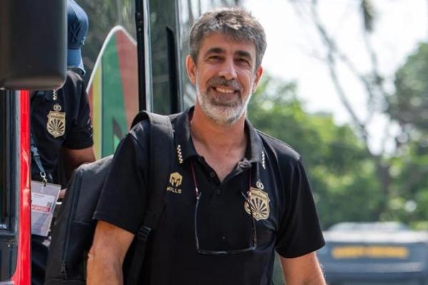 Pelatih Bhayangkara Presisi Lampung FC, Oscar Bruzon siap memberikan kejutan saat bertandang ke markas Arema FC di pekan keempat BRI Super League 2026/2027.