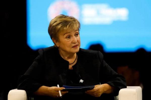 Direktur Pelaksana Dana Moneter Internasional (IMF), Kristalina Georgieva, memperingatkan adanya ancaman disrupsi besar AI terhadap lapangan kerja