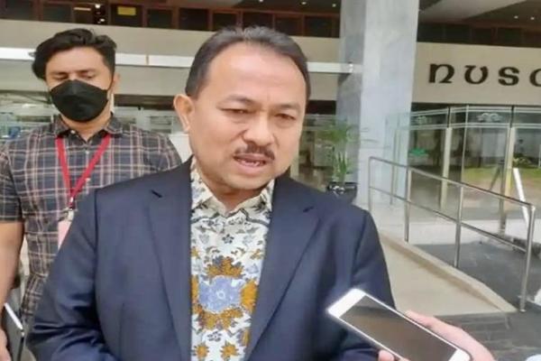 Sanksi itu menjadi bentuk ketegasan pemerintah dalam menindak pelanggaran di lingkungan pemasyarakatan