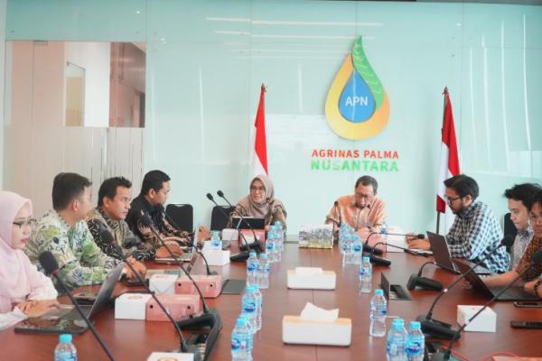 Pembahasan mencakup asistensi penilaian mandiri melalui Instrumen Penilaian Kematangan Keamanan Siber