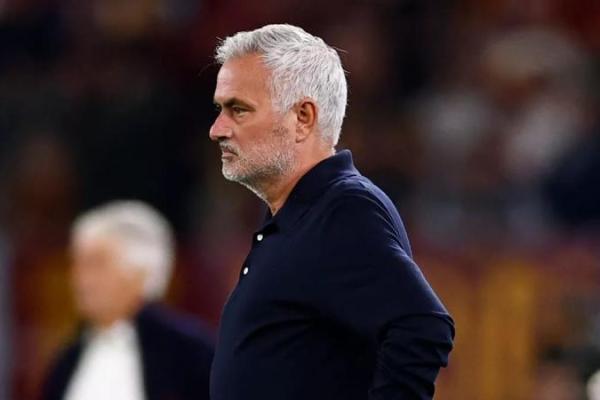 Pelatih Real Madrid, Jose Mourinho, mengakui dirinya bertanggung jawab atas buruknya penampilan tim pada babak pertama saat menghadapi AS Roma.