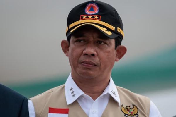 Pengusutan perkara tersebut harus menyasar pihak-pihak yang memiliki kewenangan dalam pengambilan keputusan, bukan hanya pejabat pelaksana teknis.