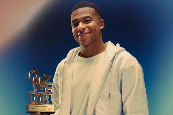 Penyerang Real Madrid, Kylian Mbappe, meraih penghargaan Onze d`Or setelah terpilih sebagai pemain terbaik musim 2025/2026.