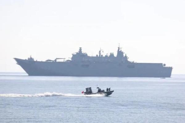 Sri Lanka memulangkan 40 pelaut Iran setelah mengevakuasi mereka dari kapal dagang yang berada di lepas pantai Galle untuk mendapatkan perawatan medis