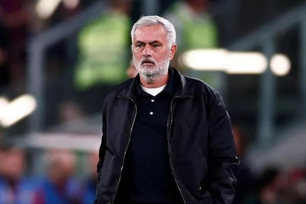 Pelatih Real Madrid, Jose Mourinho, mengingatkan anak asuhnya agar tidak cepat berpuas diri setelah meraih kemenangan dalam El Clasico melawan Barcelona.