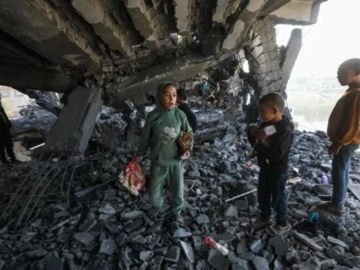 Perwakilan Tetap Rusia untuk PBB Vassily Nebenzia menyebutkan sekitar 700.000 anak usia sekolah di Jalur Gaza tidak mendapat fasilitas pendidikan yang layak.